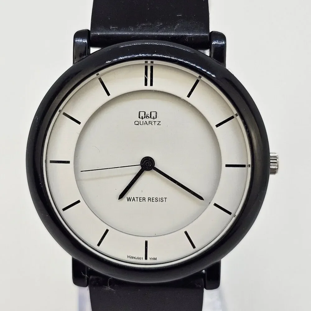 QQ Unisex Watch 37MM White Dial Black Plastic Band Straps‎ New Battery